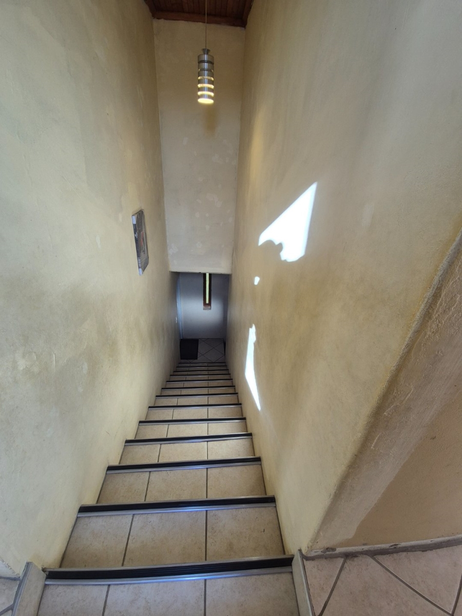 5 Bedroom Property for Sale in Motherwell Eastern Cape